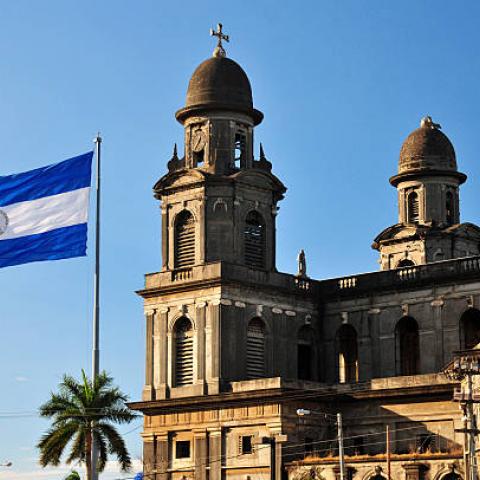 Justicia de Nicaragua ordena expropiar bienes de excarcelados políticos expulsados a Estados Unidos