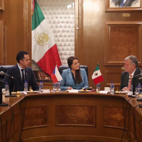 Aguascalientes negocia convenios comerciales con República Checa