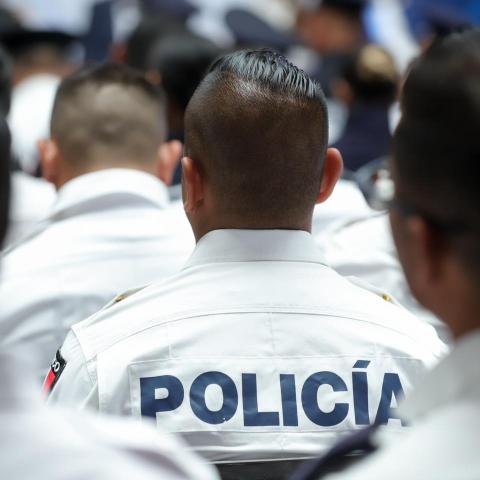 Policía