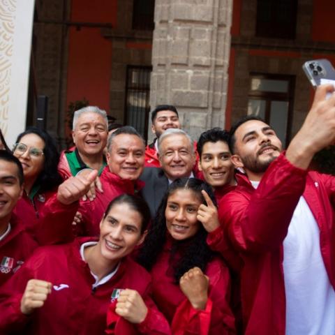 AMLO JUEGOS CENTROAMERICANOS