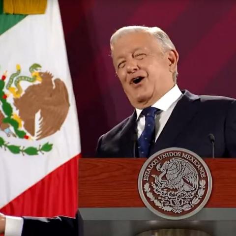 Ooootra sección en "la mañanera" de AMLO, se llama "No lo digo yo"