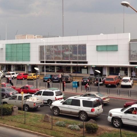 “Cuidamos los protocolos de seguridad”; aseguran empresas de transporte de personal y logístico