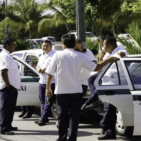 Taxistas Cancún