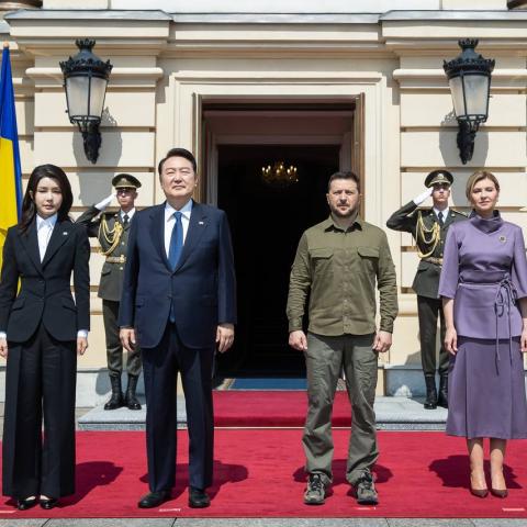 Llega a Ucrania el presidente de Corea del Sur, Yoon Suk Yeol