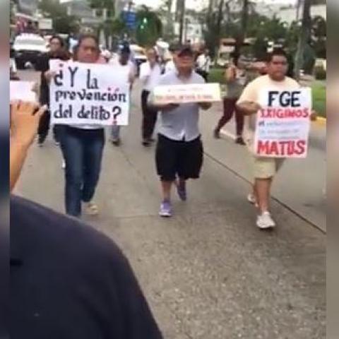 Marcha en Acapulco 