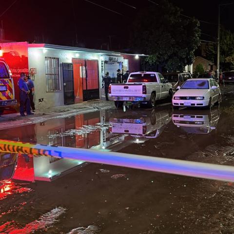 Muere una familia completa por intoxicación dentro de un auto en Villa de la Loma