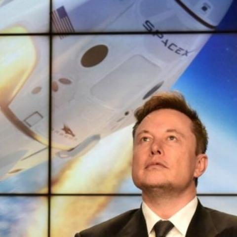 Elon Musk amplía los límites de lectura de tuits 