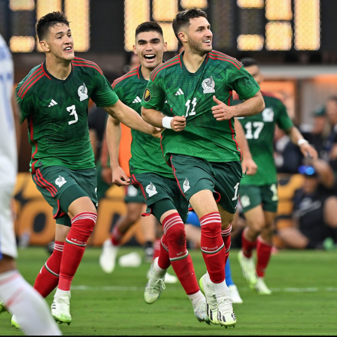 México 1-0 Panamá 