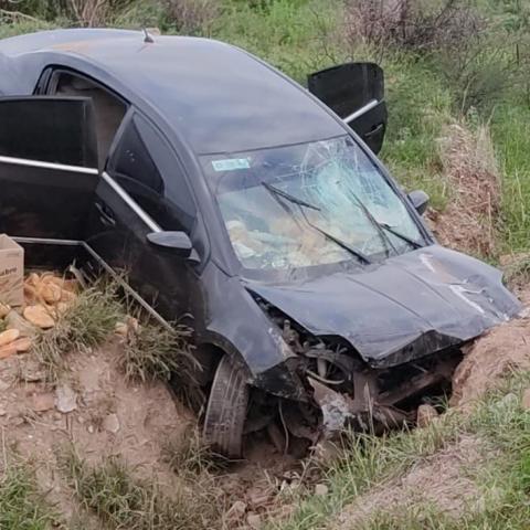 Se utilizó equipo de rescate para liberarlo y trasladarlo a un hospital