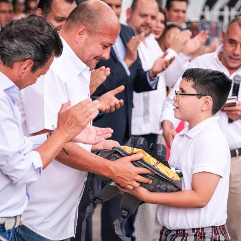 Nuevos libros de la SEP no se distribuirán en Jalisco, confirma Enrique Alfaro