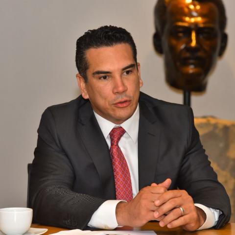 Alejandro Moreno 