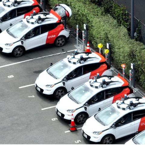 Los coches de servicio de transporte no tienen chofer.