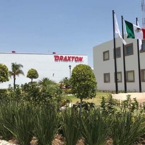 Acuerdan México y Estados Unidos remediar violaciones laborales en planta de Draxton