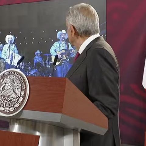 AMLO anuncia al artista que estará en el Zócalo de la CDMX el 15 de septiembre 