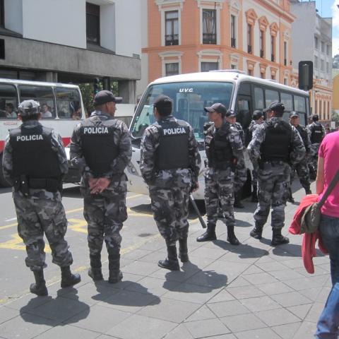 Policías