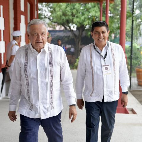 AMLO y Salomón Jara 