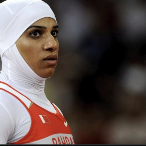 Francia no permitirá el uso del velo islámico en atletas durante París 2024, en respeto a la laicidad