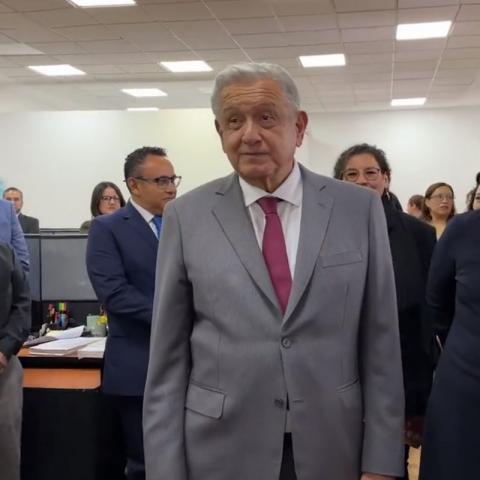 Pide AMLO a sucesor siga la línea de su gobierno