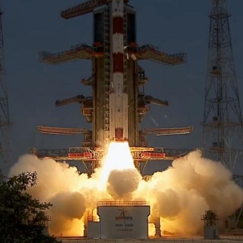 India lanza misión espacial para estudiar el Sol