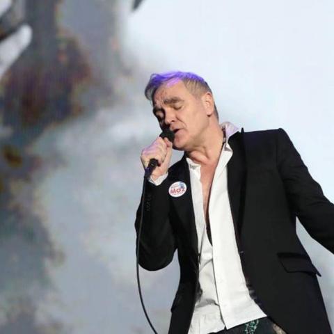 Morrissey cancela concierto en México debido a que contrajo Dengue