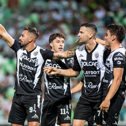 Santos 2-5 Necaxa