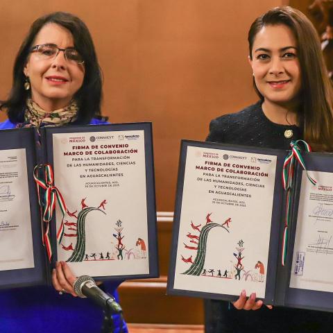 María Elena Álvarez-Buylla y Tere Jiménez