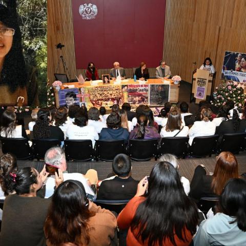 UNAM ofrece disculpa pública a familia de estudiante desaparecida hace más de cinco años