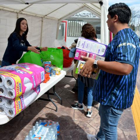 DIF Estatal abre centro de acopio en Apoyo a Damnificados por el Huracán “Otis”