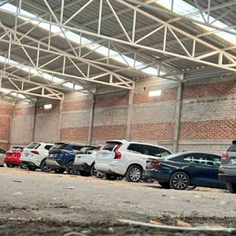 Automóviles valuados en 600 mil pesos en promedio.