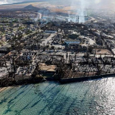 Encuentran mas restos fallecidos tras incendio en Hawái