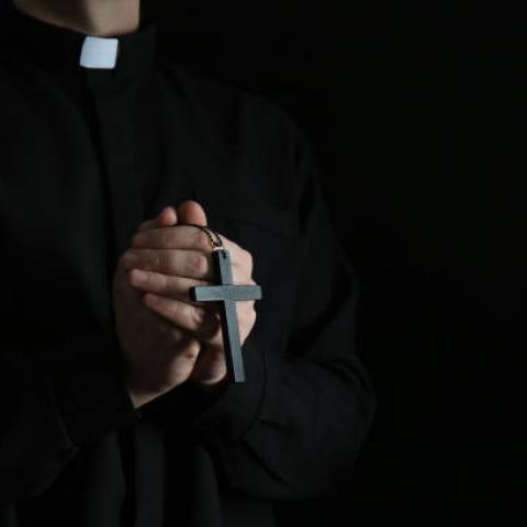 Nicaragua excarcela a 12 sacerdotes y los envía al Vaticano