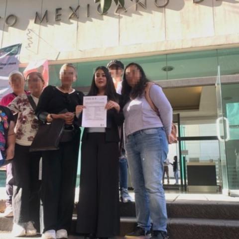 Llegan a acuerdo IMSS y pacientes oncológicos tras bloqueo en el AICM