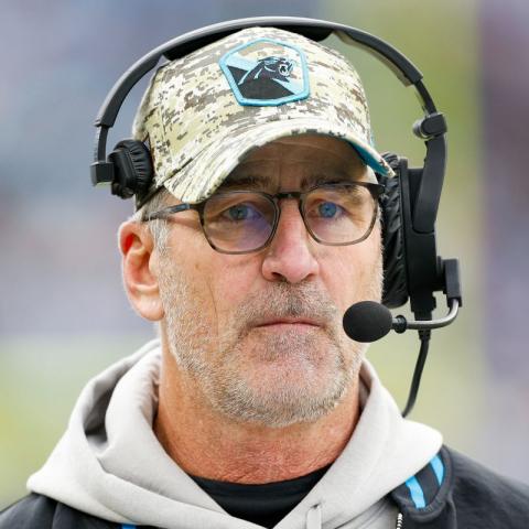 ¡Ruedan cabezas! Frank Reich es cortado como entrenador en jefe de los Carolina Panthers