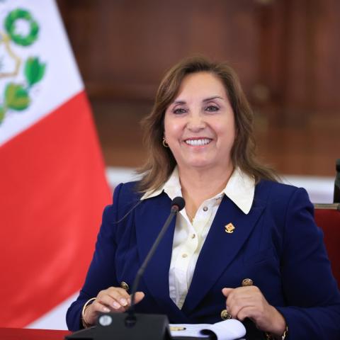Fiscal de Perú denuncia a presidenta y primer ministro por muertes en protestas