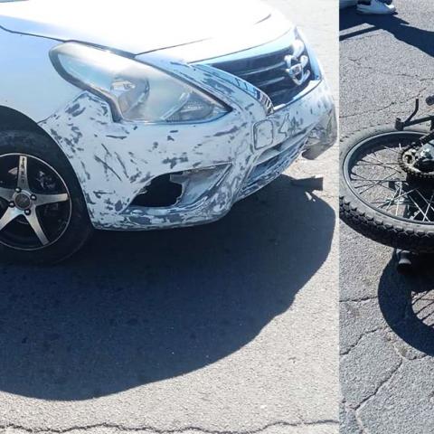 Realizó una maniobre de vuelta sin precaución y la moto se estrelló en el costado de la unidad de alquiler