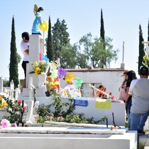 Habrá horarios especiales para visitas a los cementerios municipales en 1 y 2 de noviembre