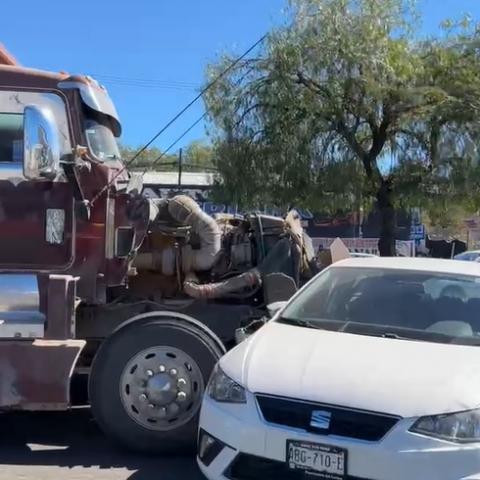 Las autoridades investigan si se quedó sin frenos o el conductor tuvo un problema de salud