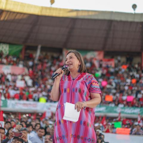 Critica Xóchitl Gálvez proyecto de megafarmacia de AMLO 