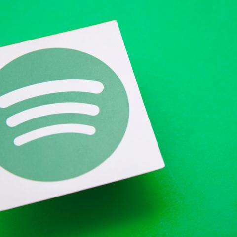  Spotify despide a 1,500 empleados como medida de reducción de costos 