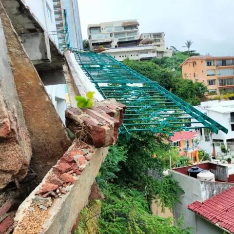Instalan comisión de reconstrucción en Acapulco