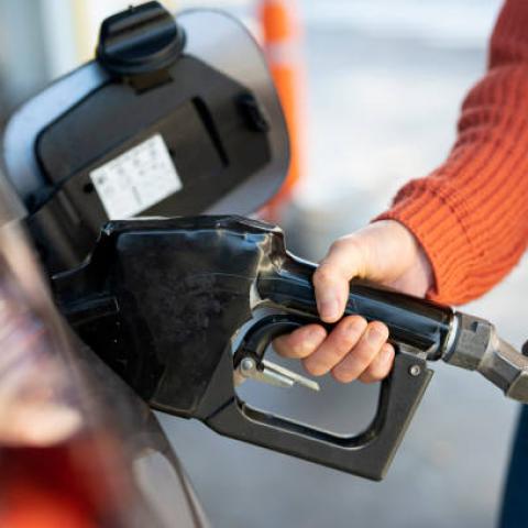 Aumenta precio de gasolina en Argentina
