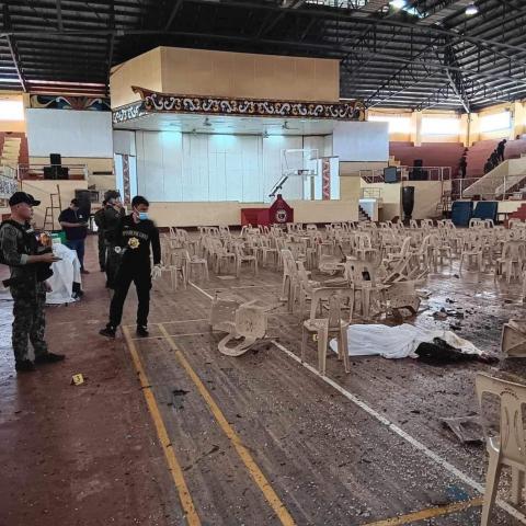 Explosión durante misa en Filipinas deja 4 muertos y 42 heridos