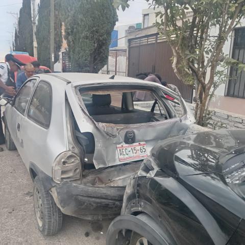 mujer al volante 