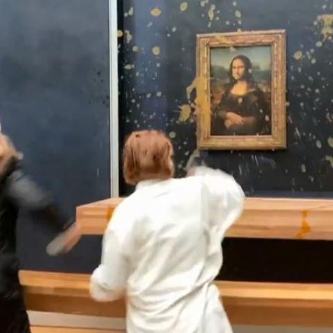 Activistas arrojan sopa al cuadro de la Mona Lisa 
