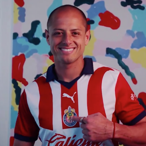 CHICHARITO CHIVAS