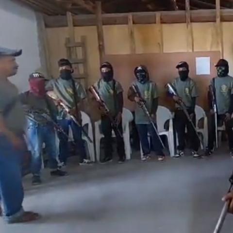 Niños en Guerrero toman armas por seguridad comunitaria