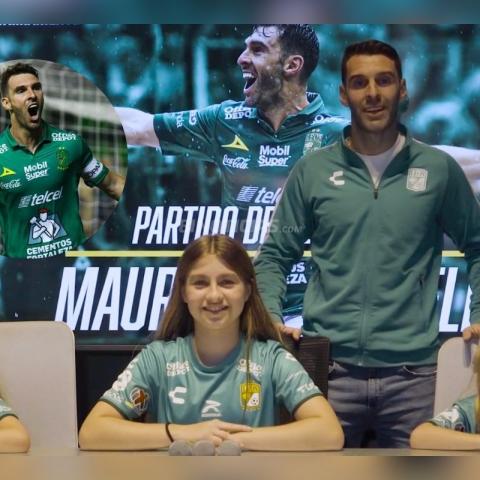 La afición 'esmeralda' coreó el nombre del 'matador' en la presentación de Andrés Guardado.