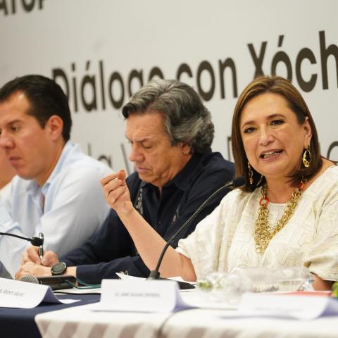 Xóchitl Gálvez aborda temas de inseguridad y modernización portuaria en Veracruz