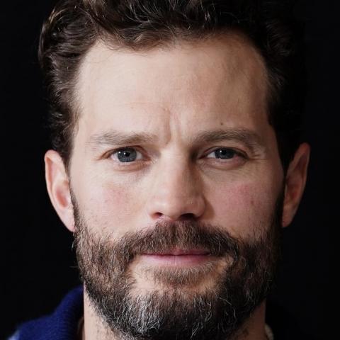 Jamie Dornan fue hospitalizado por posible ataque cardíaco ocasionado por orugas