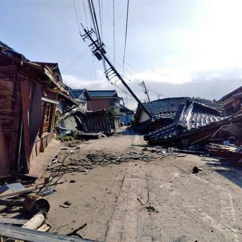 Sigue subiendo el número de muertos en Japón por fuerte sismo